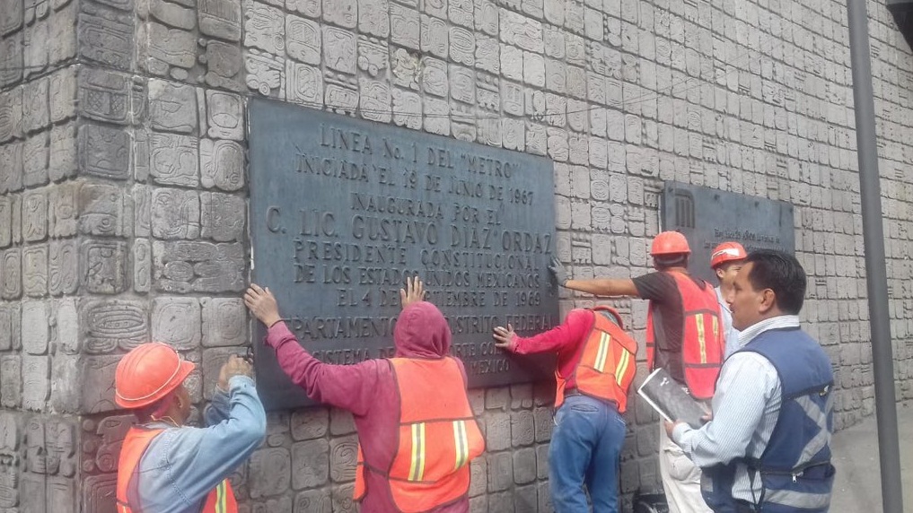 Placas conmemorativas 