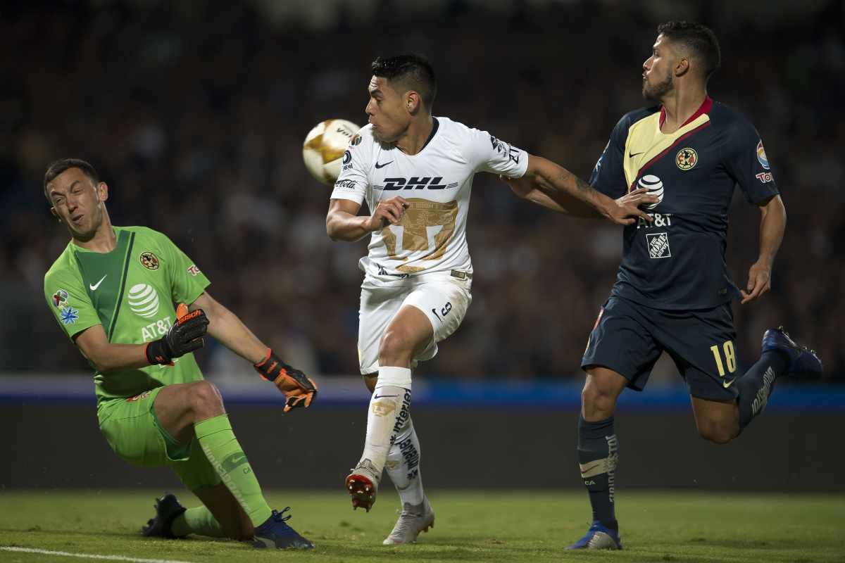 el Azteca le pese a Pumas