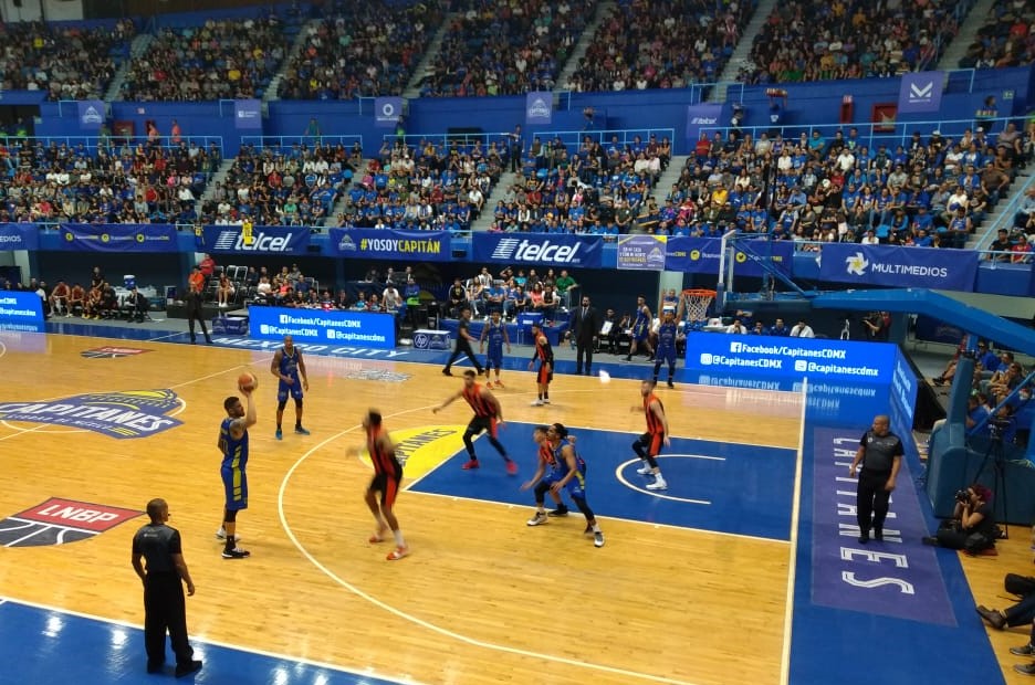 Capitanes pega primero a Soles