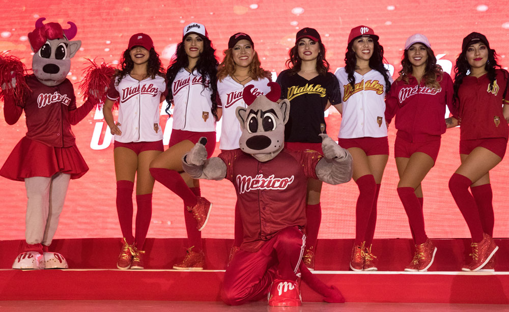 Diablos Rojos presume uniforme