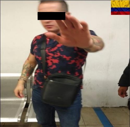 Detienen a tres colombianos