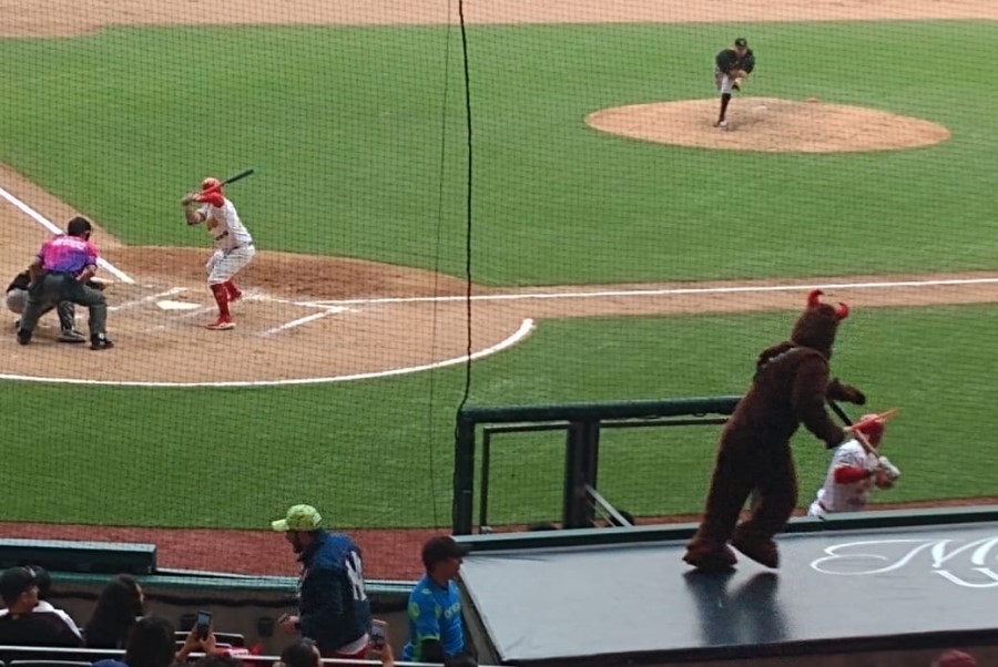 Leones empata la serie a Diablos Rojos