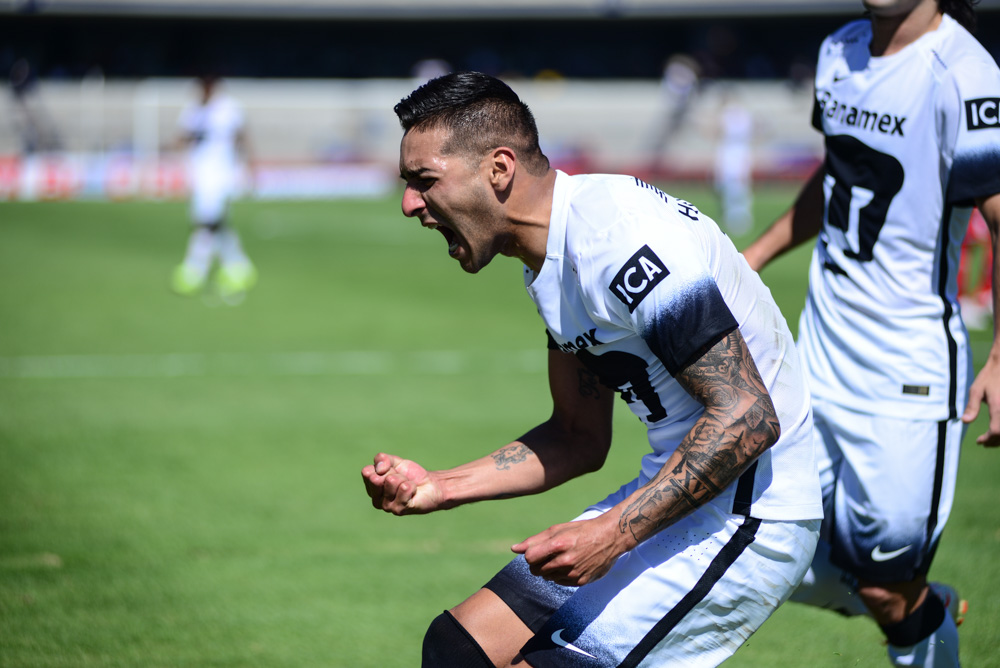 Ismael Sosa ya no será de Pumas
