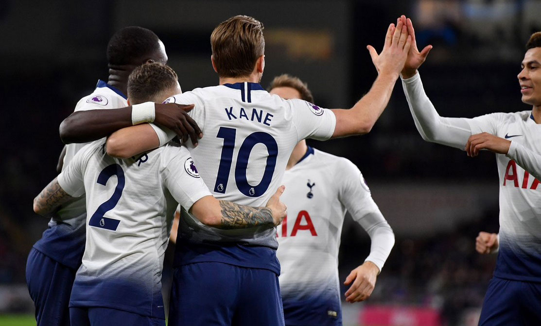 Tottenham golea al Cardiff