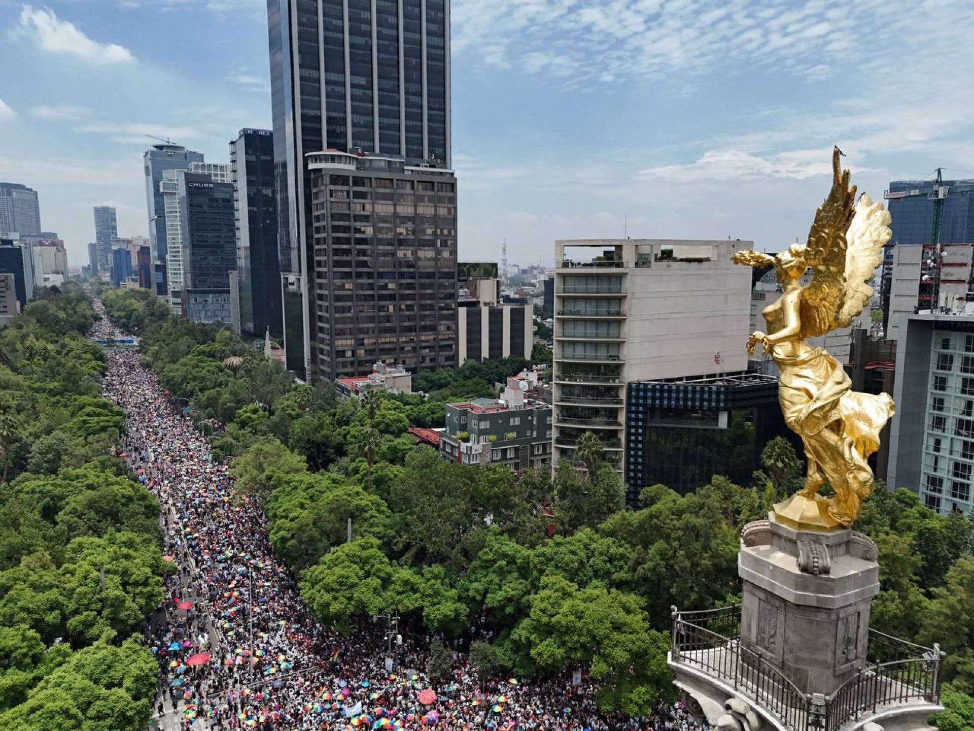 ANGEL DE LA INDEPENDENCIA PANORAMICA