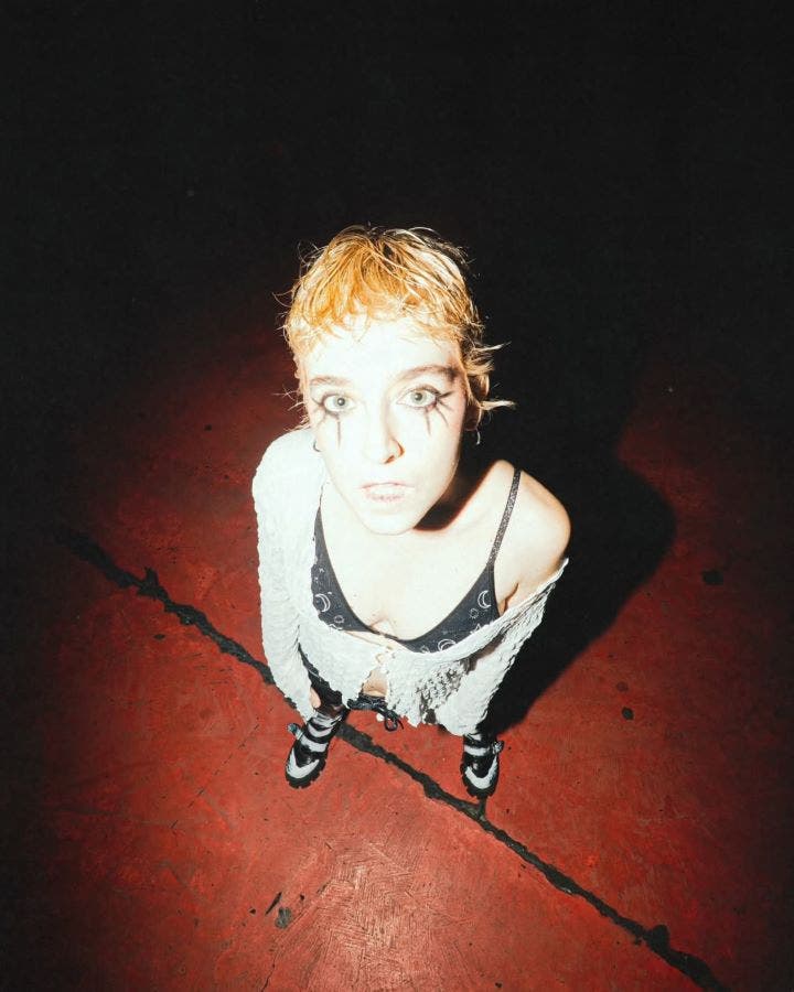 MARIA DE LA LUZ QUEDIOSTESALVE