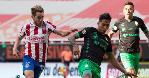 Vucetich destaca reacción de Chivas en el empate contra Santos