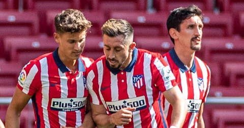 Héctor Herrera brilla en goleada del Atlético, que defiende la cima