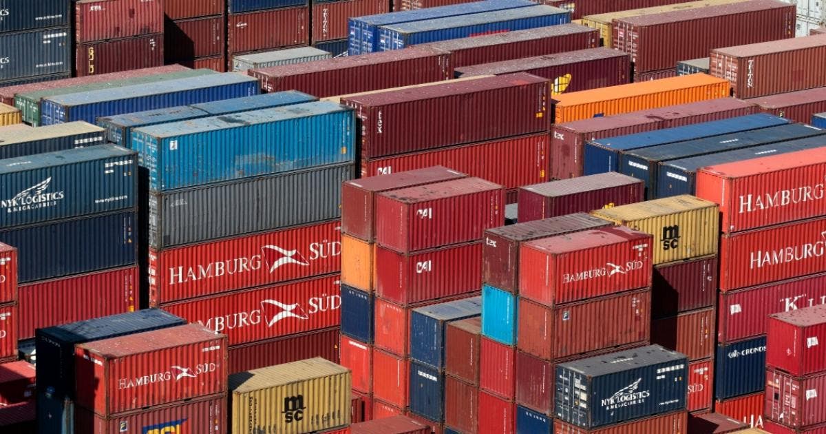 México registra superávit comercial de 762