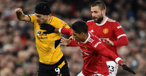 Raúl Jiménez y Wolverhampton vencen a Manchester United en Old Trafford