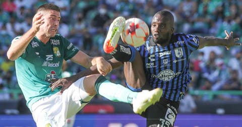 León rescata empate ante Querétaro con un gol de penalti de Ángel Mena