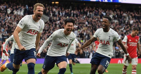 Tottenham gana a Arsenal derbi del norte de Londres con doblete de Harry Kane