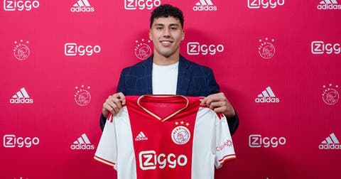Jorge Sánchez firma contrato con Ajax por cuatro temporadas