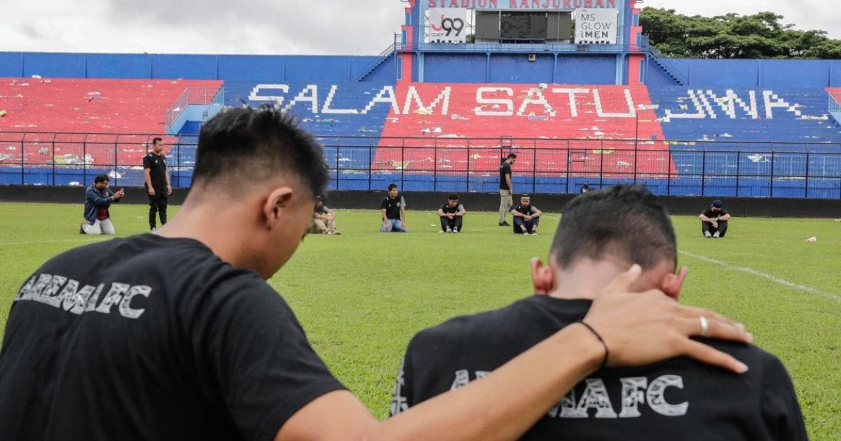 portero tragedia indonesia 2 - Futbolistas fueron testigos de muertes de aficionados