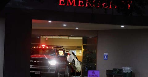 Vehículo entró en la sala de emergencias del St. David's North Austin Medical Center
