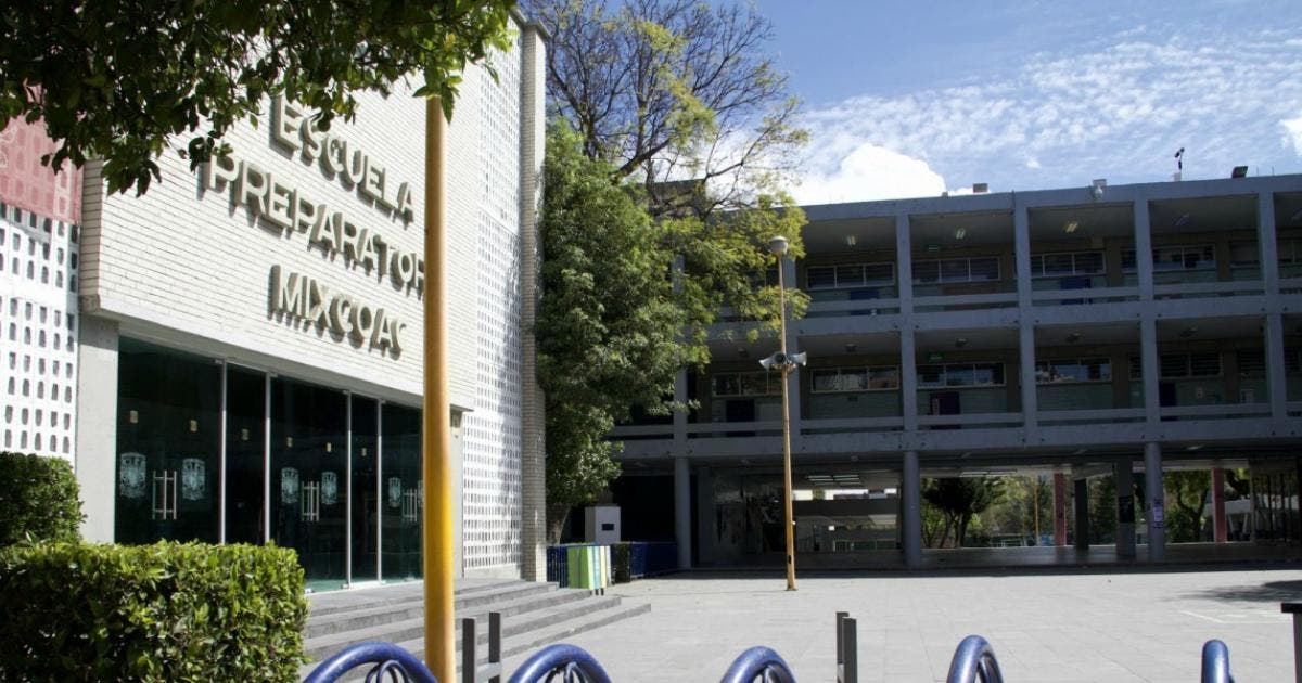Estudiantes recuperan instalaciones de la Prepa 8 de la UNAM Diario de México Estudiantes recuperan instalaciones de la Prepa 8 de la UNAM Diario de México