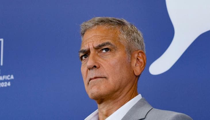 aplausos Joe Biden George Clooney