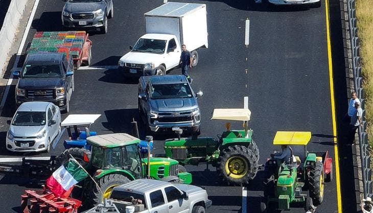 bloquean agricultores precio maiz Guanajuato.jpg