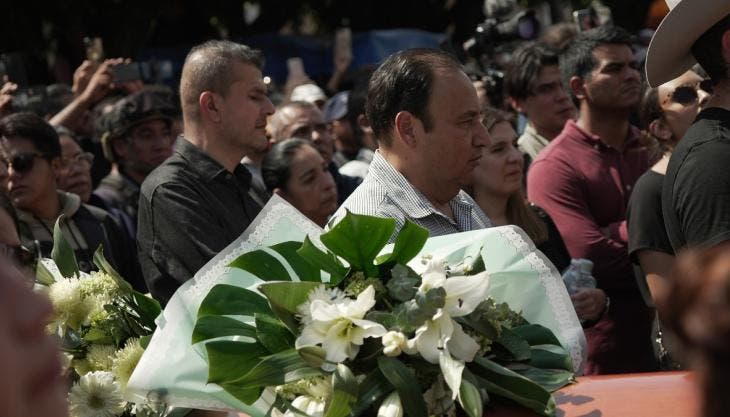 claman justicia Carlos Manzo exigen renuncia Sheinbaum.jpg