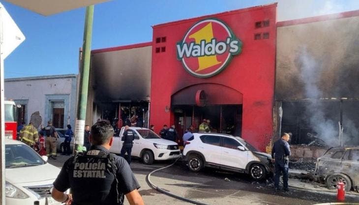 descartan atentado explosion Waldos Hermosillo.jpg