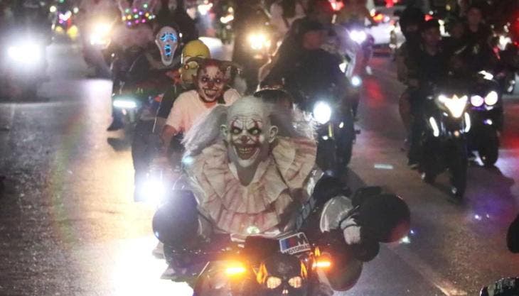 En avenida Paseo de la Reforma e Ignacio Ramírez, en Cuauhtémoc, un hombre fue detenido por agredir físicamente a un policía