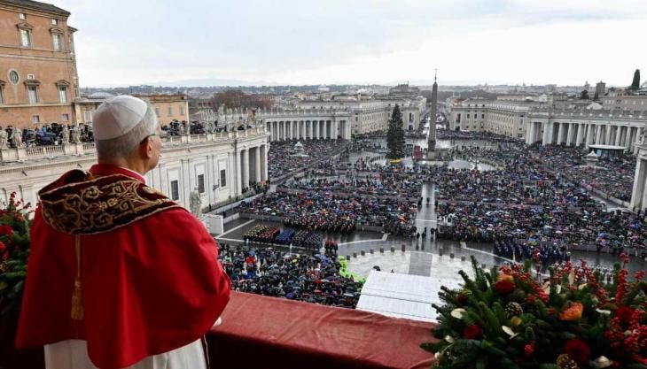 Instó a rezar de forma especial por el pueblo ucraniano y pidió paz y consuelo para las víctimas de todas las guerras que se libran en el mundo.