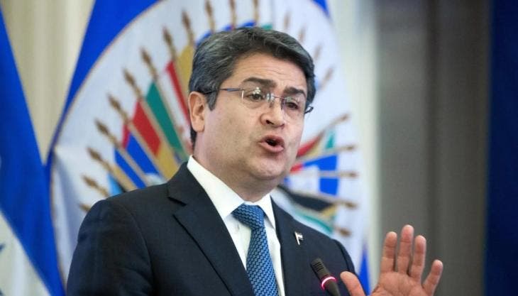 Juan Orlando Hernandez agradece Trump.jpg