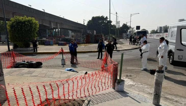 Al sitio acudieron elementos de la Secretaría de Seguridad Ciudadana (SSC), quienes acordonaron la zona y realizaron las labores correspondientes para permitir el trabajo de los servicios periciales.