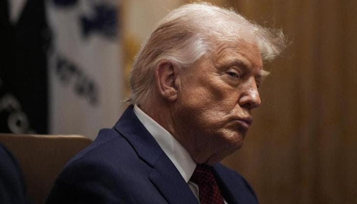 Trump amenaza arancelaria