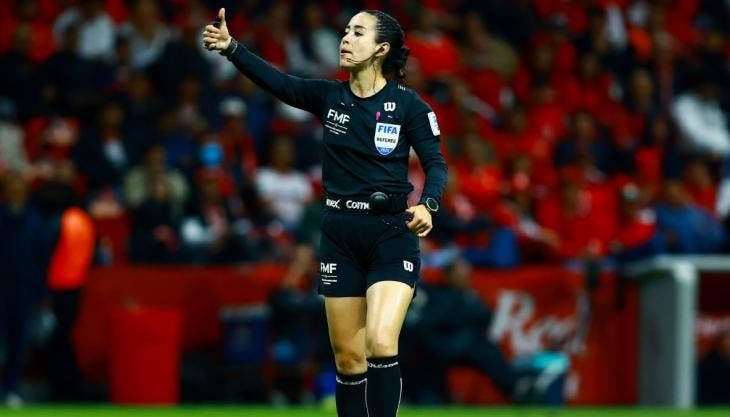 Katia Itzel se consolida como la sexta mejor árbitra en el mundo 