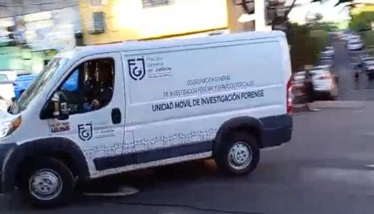 muere mujer interior auto Pedredal Santo Domingo.jpg