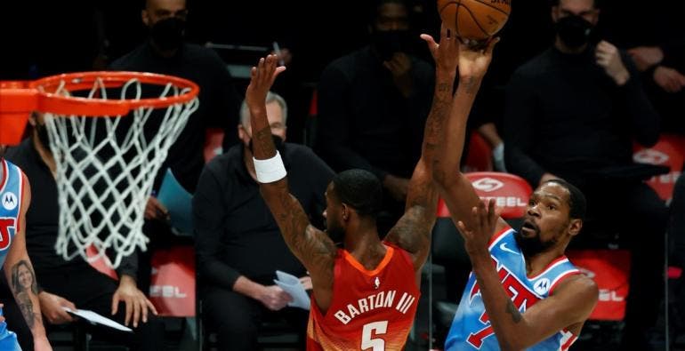 Kevin Durant y Kyrie Irving pidieron llegada de James Harden a Nets