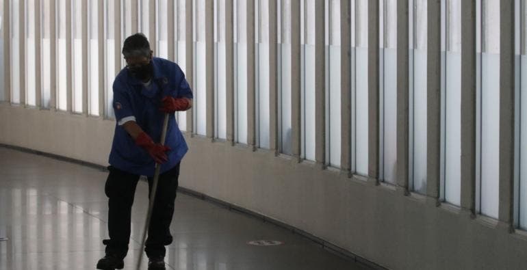 Gobierno federal da contrato a empresa de outsourcing para limpiar inmuebles