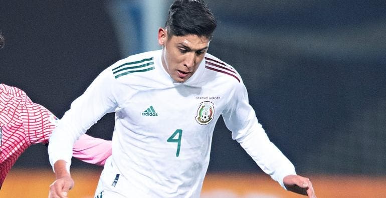 Edson Álvarez considera a jugar con el Tri como ir ‘a la guerra’