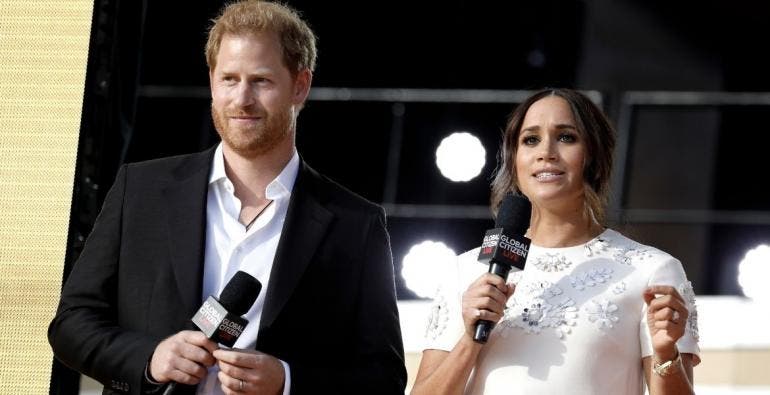 Meghan Markle, junto a su esposo, el príncipe Harry de Inglaterra.