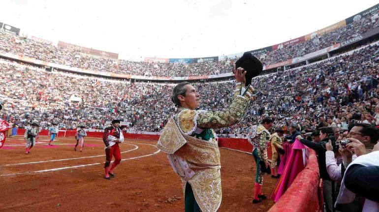 Plaza Mexico toros SCJN suspension