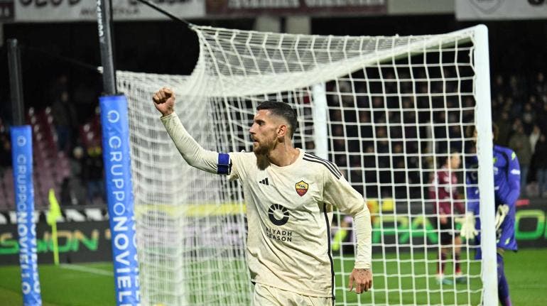 El capitán de la Roma, Lorenzo Pellegrini, anotó el segundo gol ante Salernitana