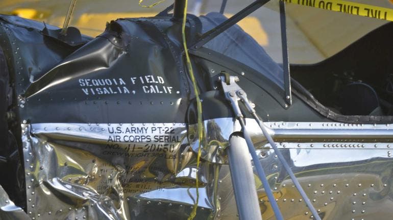 Avioneta se estrella en parque de campers en Cleawater, Florida