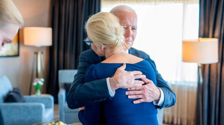 Joe Biden con Yulia