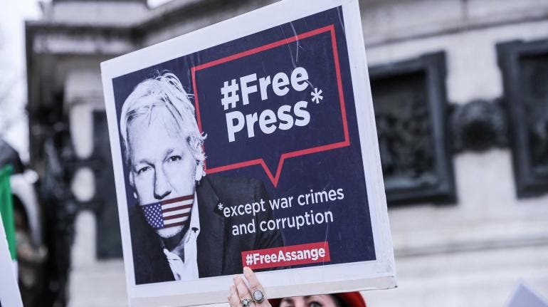 En varias partes de Europa hay manifestaciones de apoyo en favor de Julian Assange