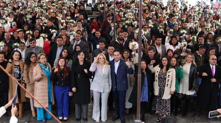 Romina Contreras y Enrique Vargas