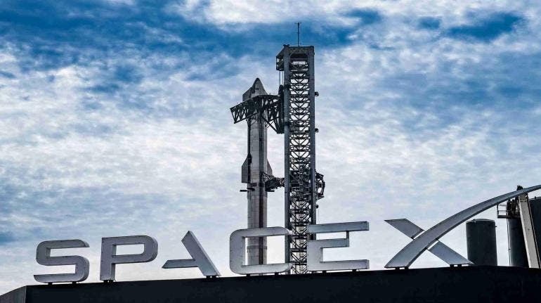 El cohete Starship de SpaceX despega con éxito en su tercera prueba 