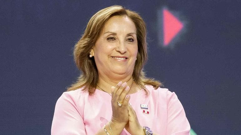 Boluarte relojes Peru fiscalia