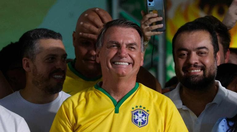 Covid Bolsonaro fraude certificado