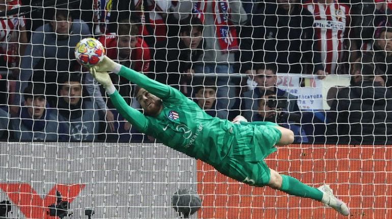 Jan Oblak atajó dos penaltis al Inter de Milán