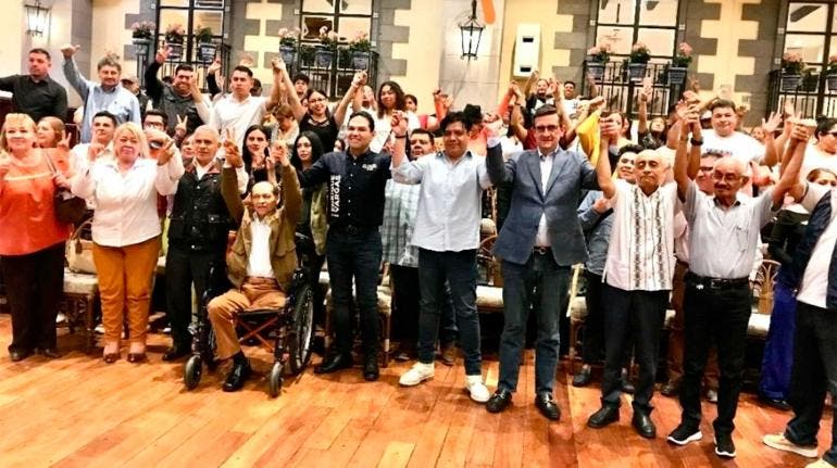 Enrique Vargas del Villar con liderazgos del PVEM