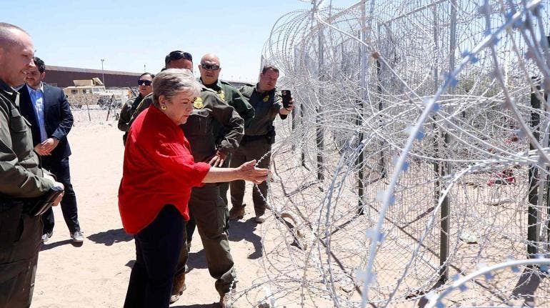 Alicia Barcena El Paso frontera