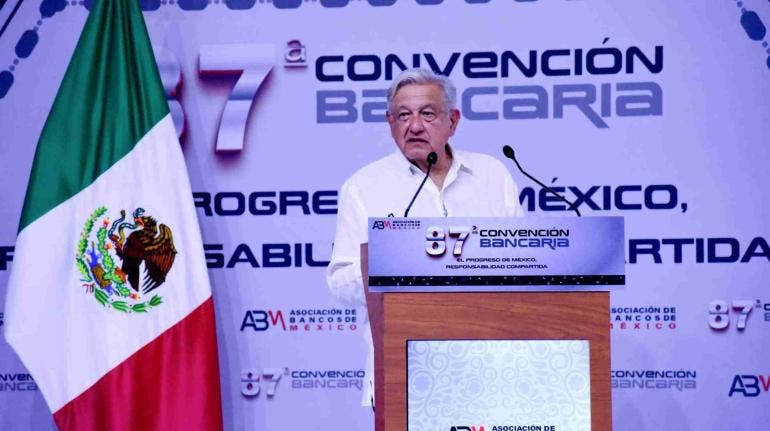 Reconoce AMLO trato de ‘respeto’ de la banca; cumplió con sus compromisos