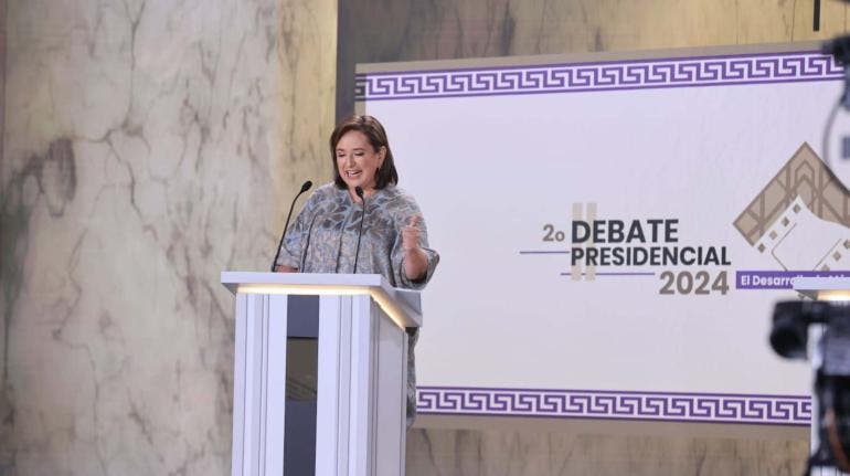 Xochitl obras AMLO AIFA Tren Maya