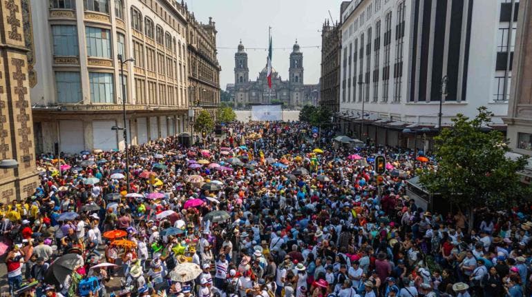 Batres Zocalo peatonal carnaval